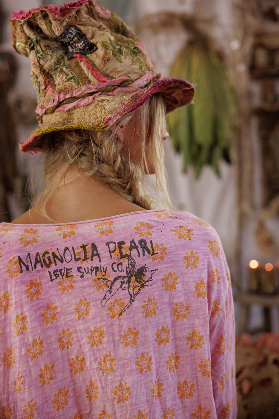 Magnolia Pearl "Daisy Print Viggo T" Top 2497